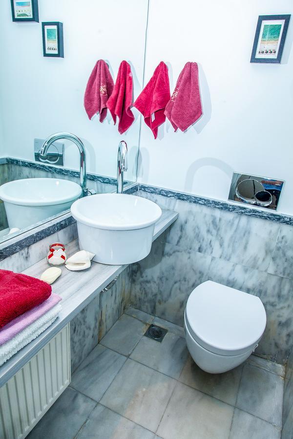 Venus Boutique Apartment Next To Athens Museum Bagian luar foto